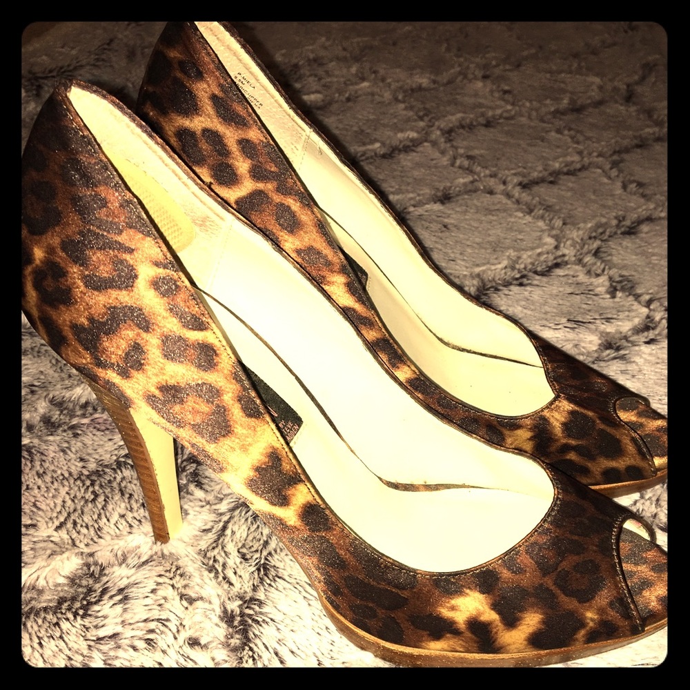 Steven Leopard heels 👠